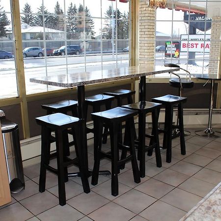 Canadas Best Value Inn YYC Buitenkant foto