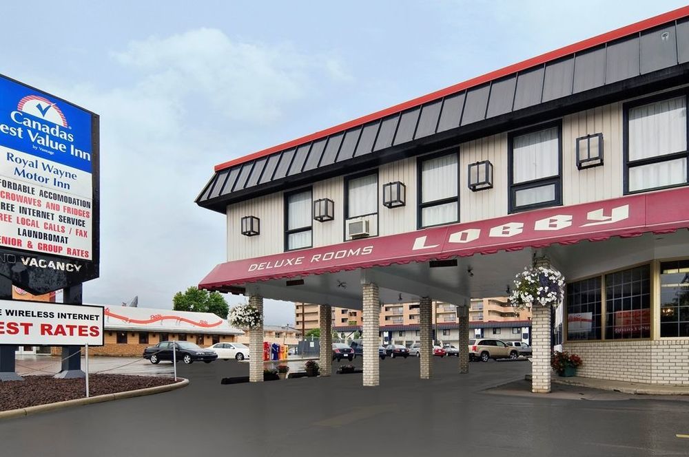 Canadas Best Value Inn YYC Buitenkant foto